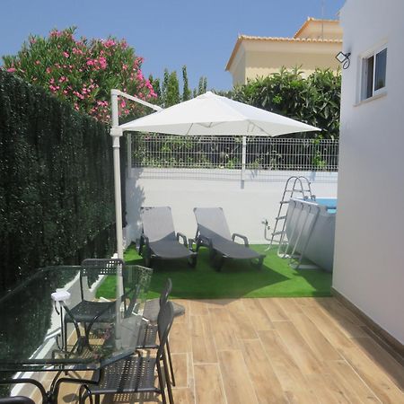 Villa Moradia Geminada V2- Piscina Privada Quarteira Esterno foto